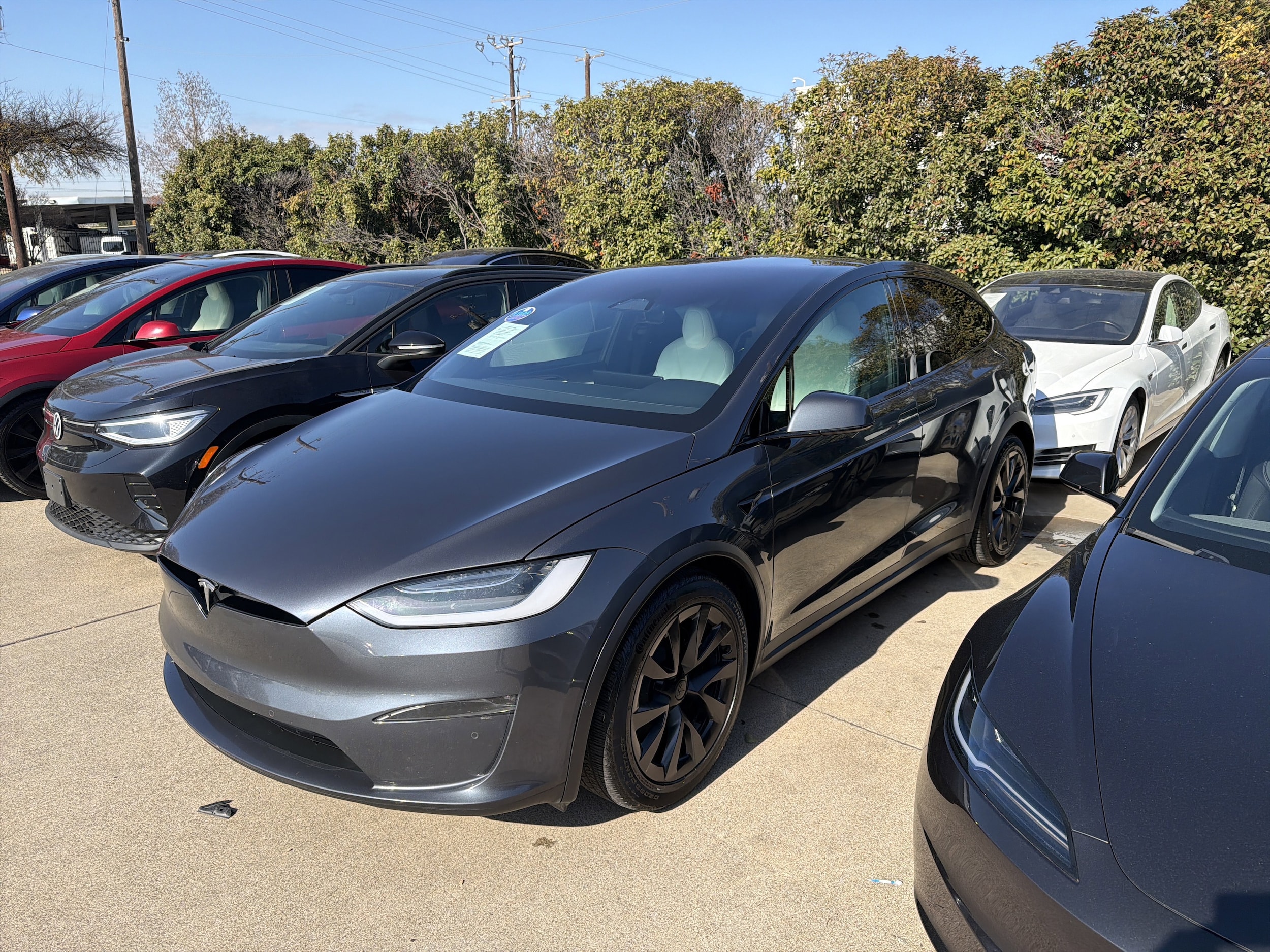 2022 Tesla Model X Plaid's photo