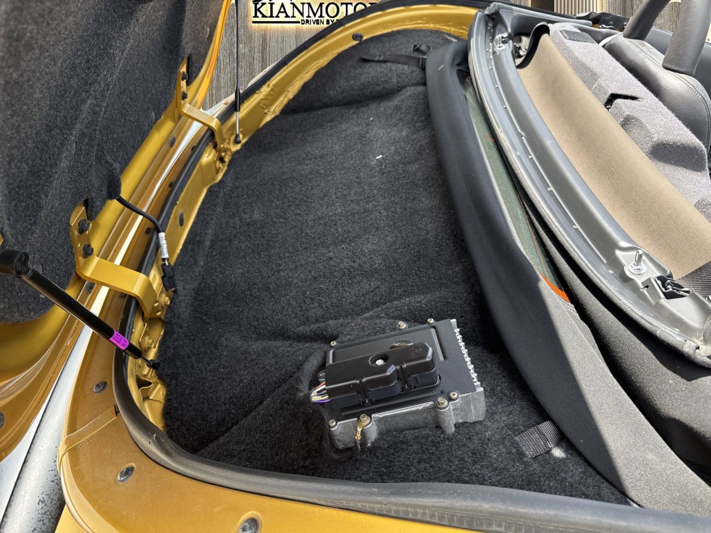 2002 Chrysler Prowler Base - Photo 45