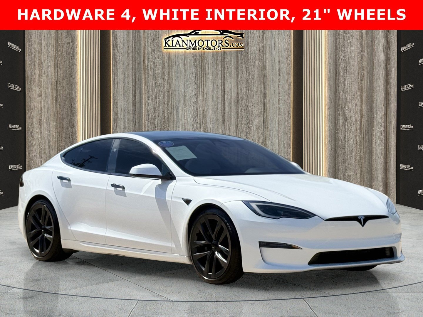 2023 Tesla Model S Standard Range's photo