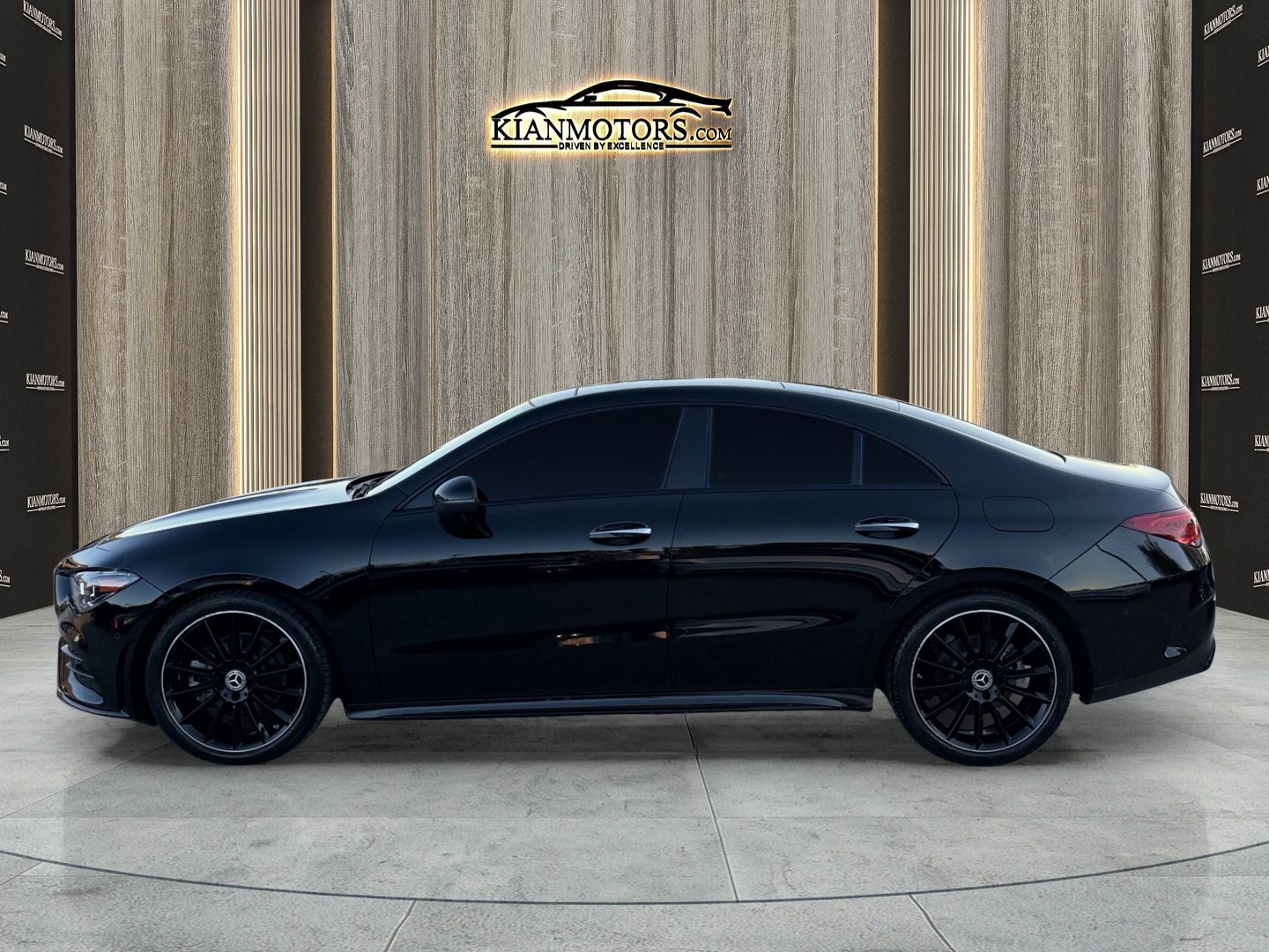 2022 Mercedes Benz CLA 250 photo 4