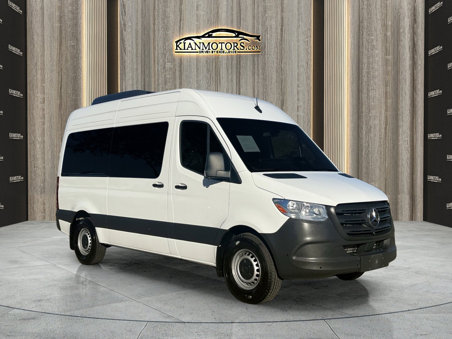 2025 Mercedes-Benz Sprinter Passenger Van Base
