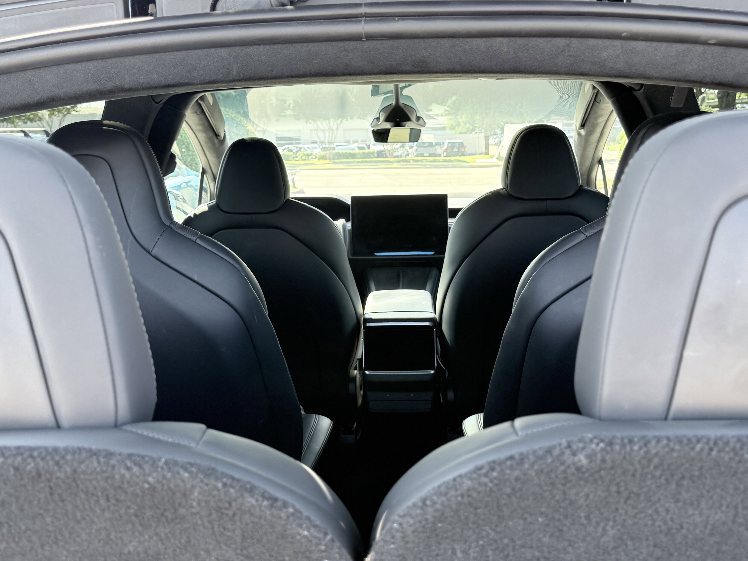 2022 Tesla Model X photo 2