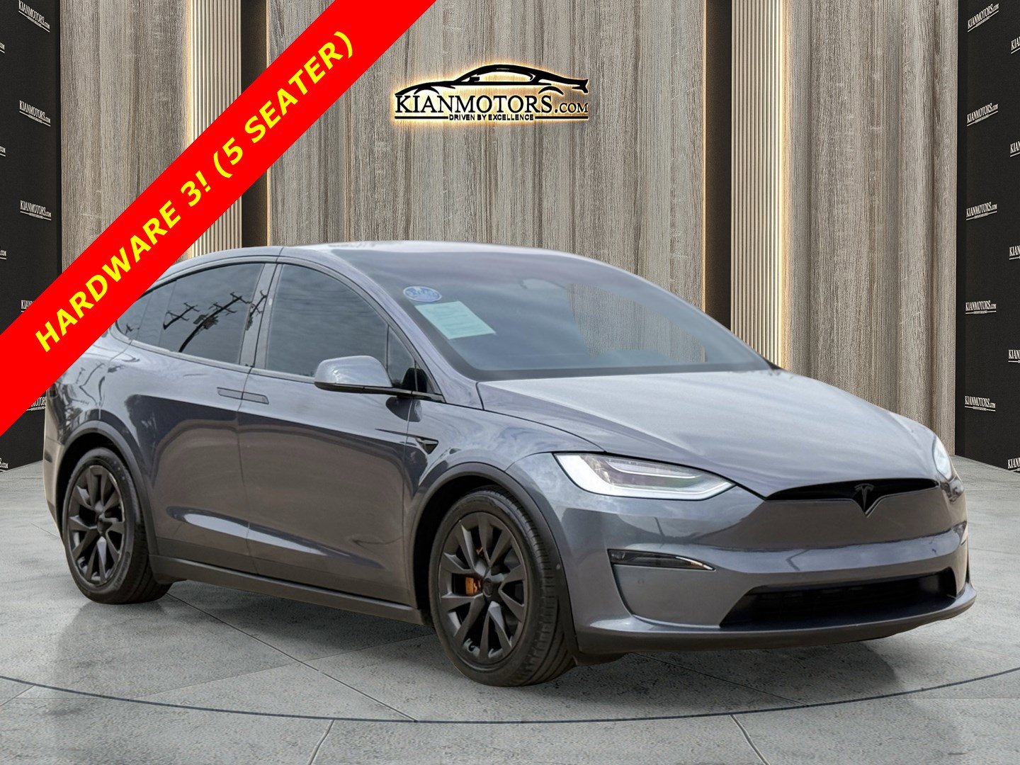2023 Tesla Model X Long Range's photo
