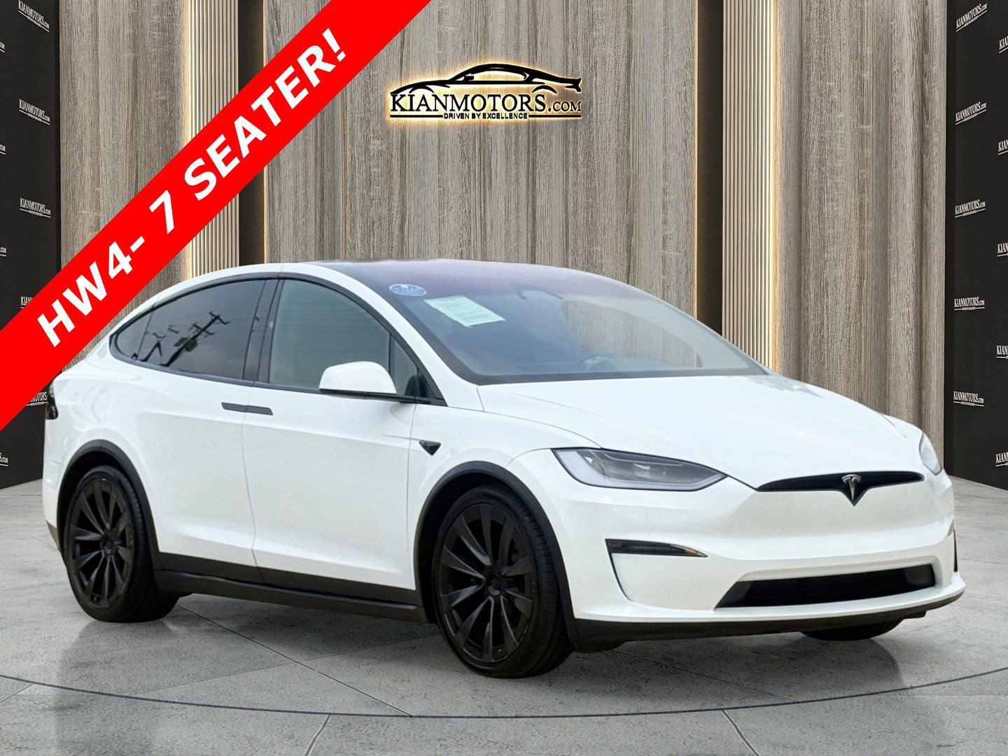 2023 Tesla Model X Long Range's photo
