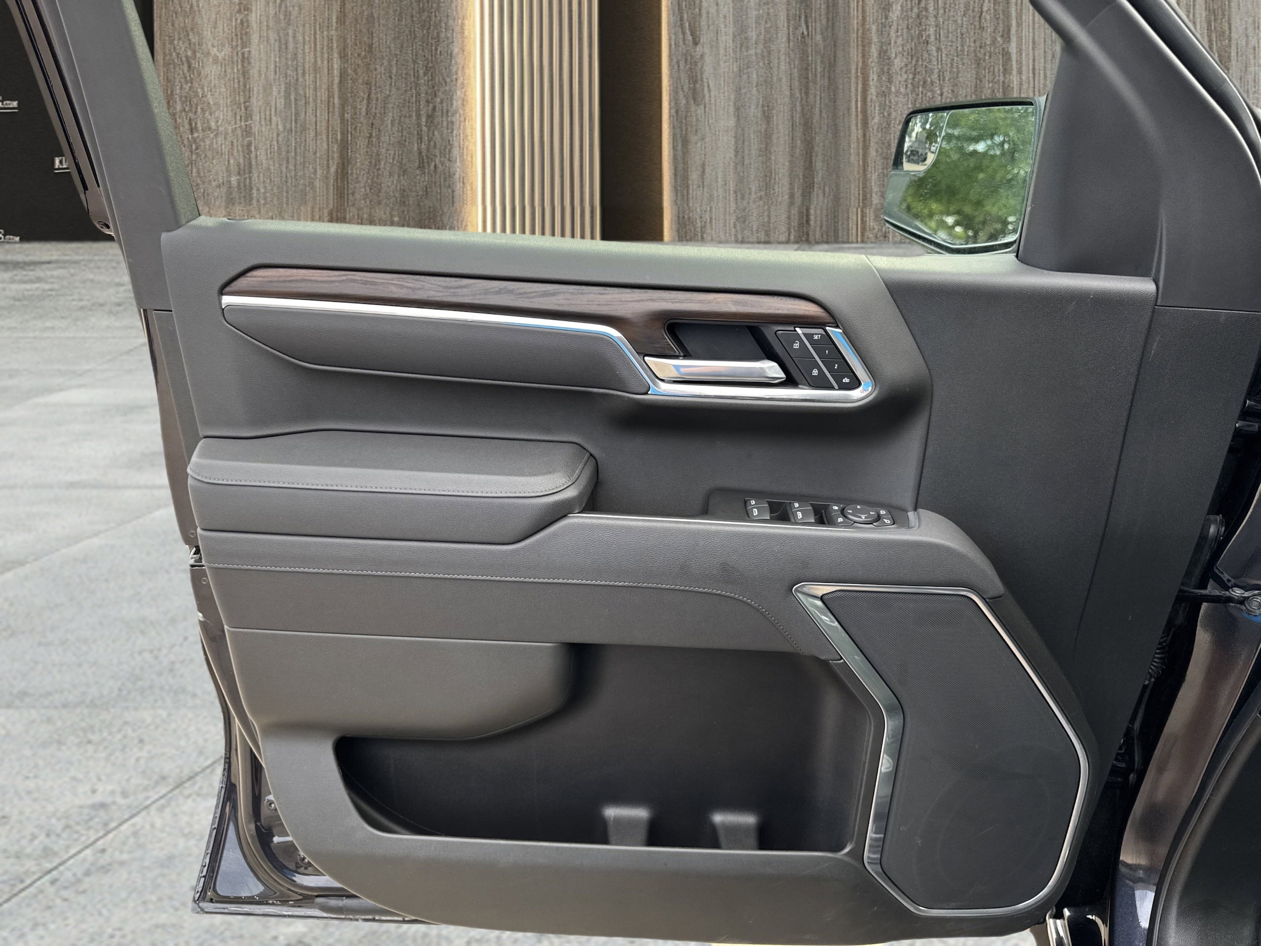 2025 GMC Sierra 1500 SLT - Photo 16