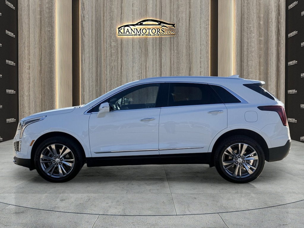 Used 2024 CADILLAC XT5 FWD Premium Luxury SUV