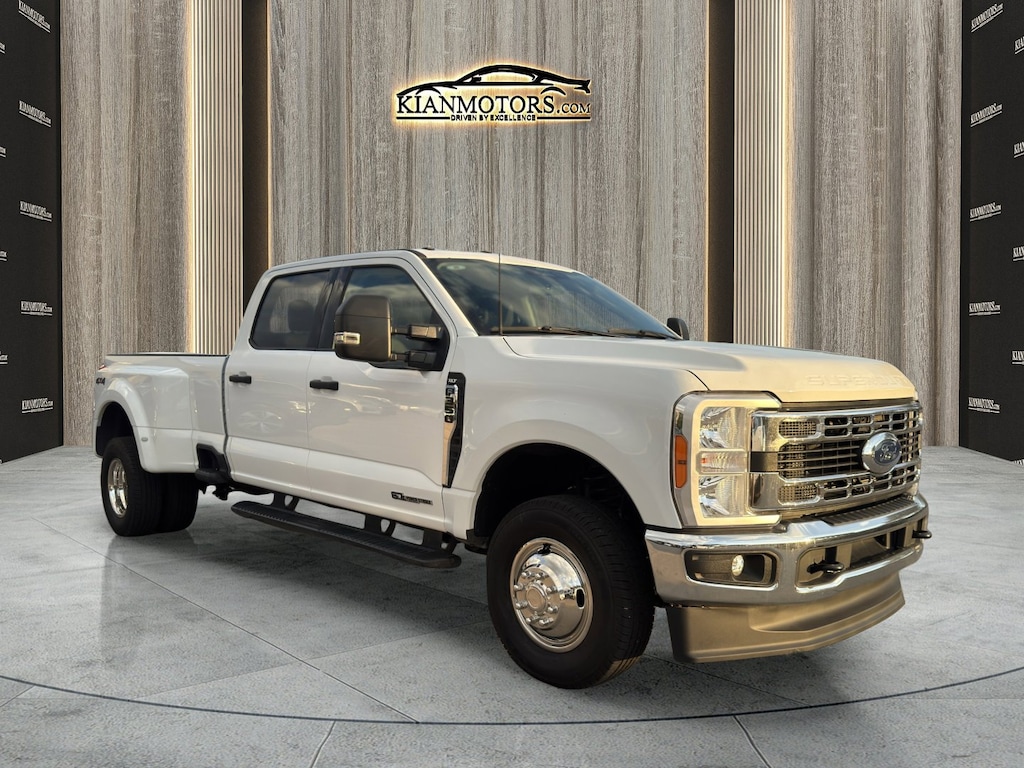 Used 2024 Ford F-350 XLT Truck Crew Cab