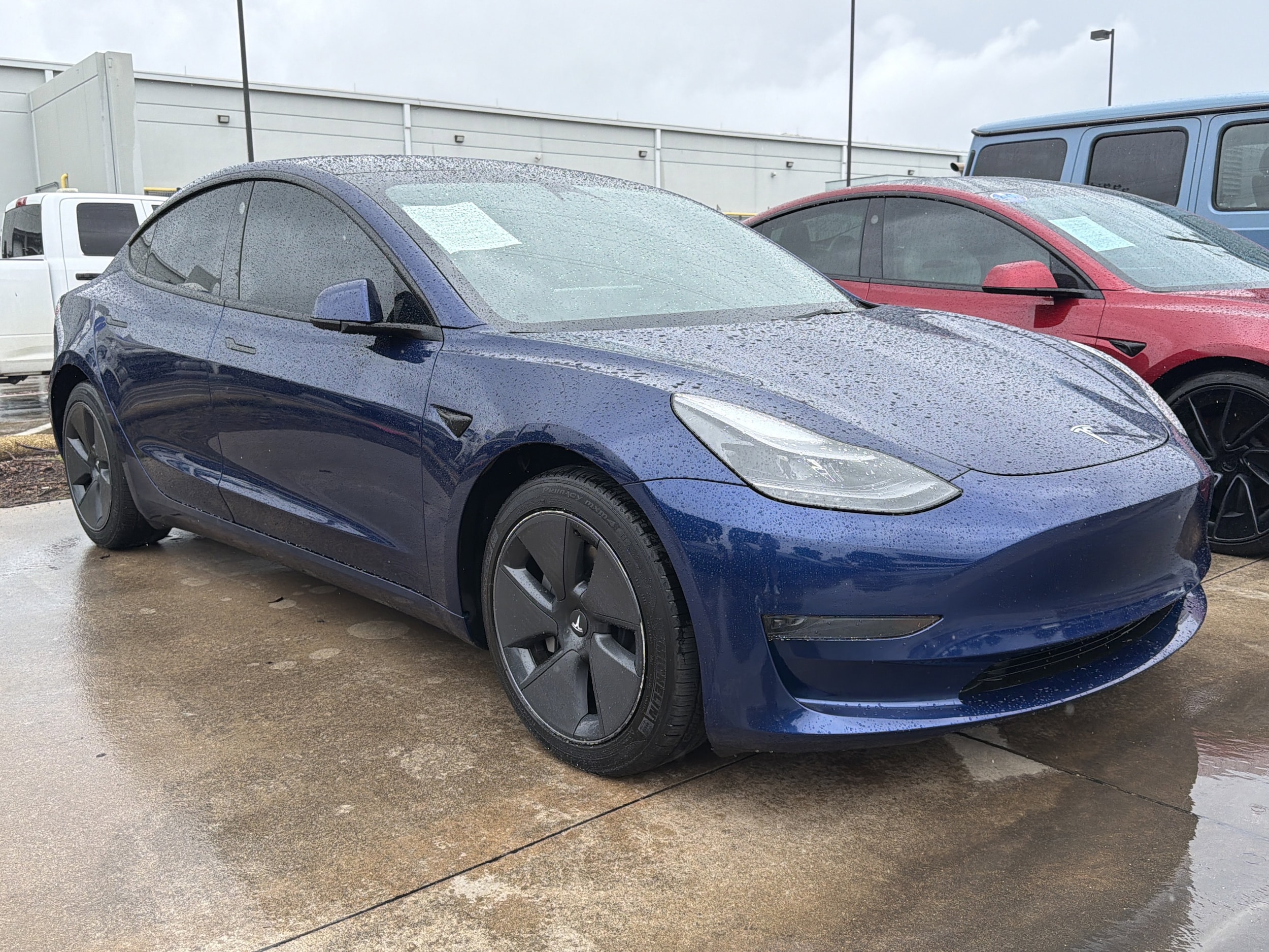 2023 Tesla Model 3 -'s photo