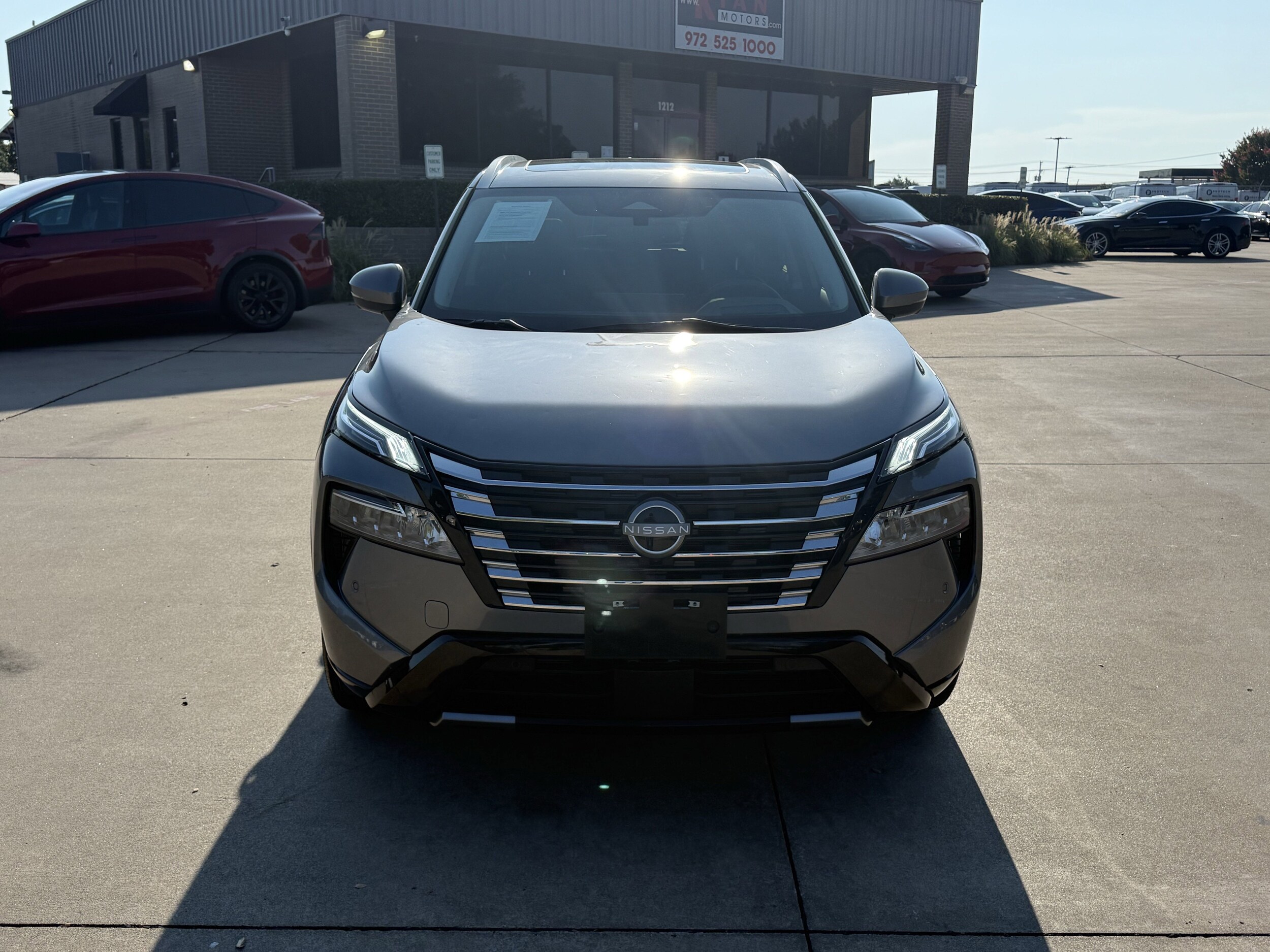2024 Nissan Rogue Platinum photo 3