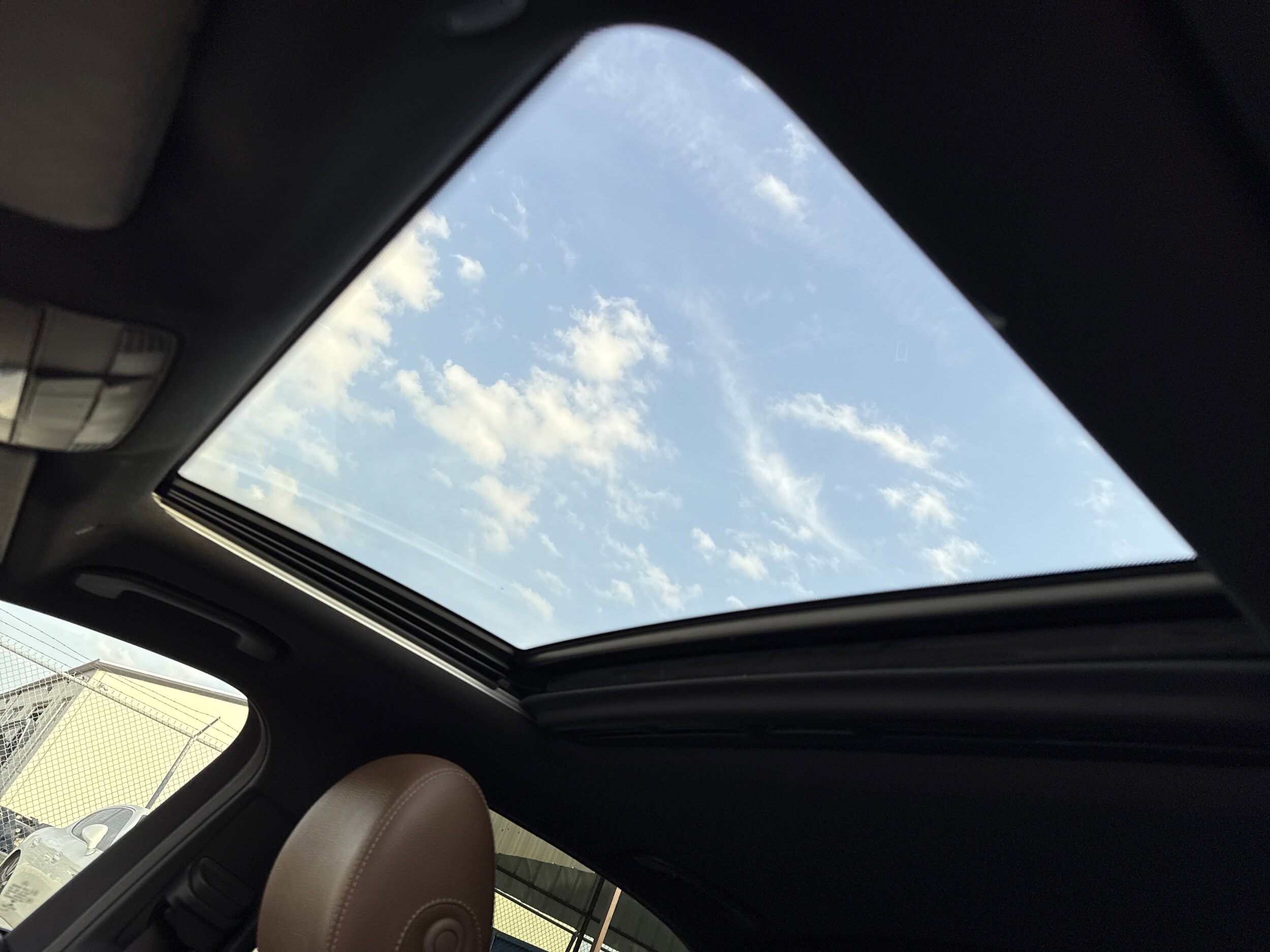 2017 Mercedes Benz E 300 photo 4