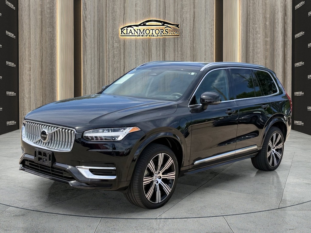Used 2025 Volvo XC90 plug-in hybrid Ultra SUV