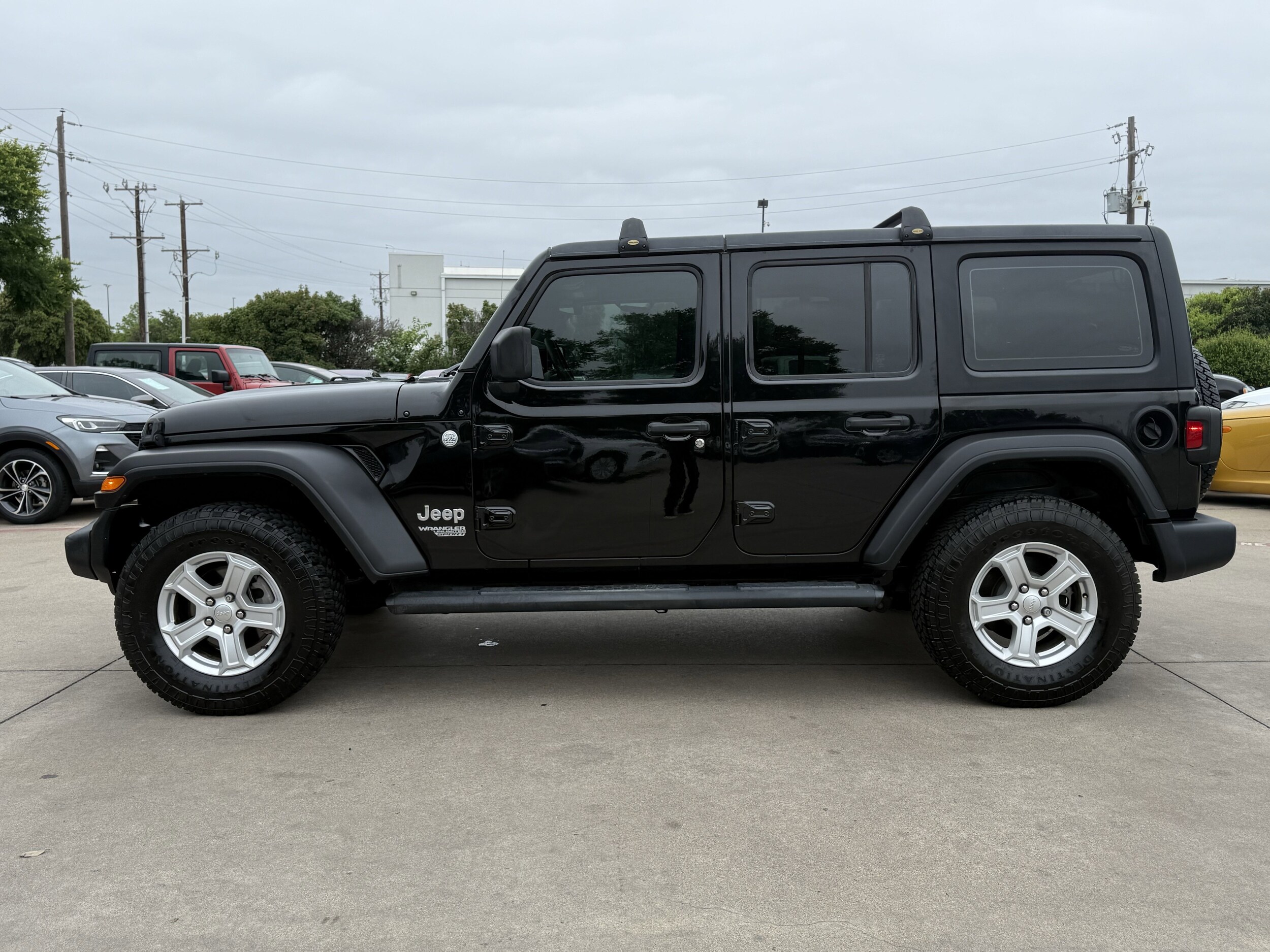 2020 Jeep Wrangler Unlimited Sport photo 4