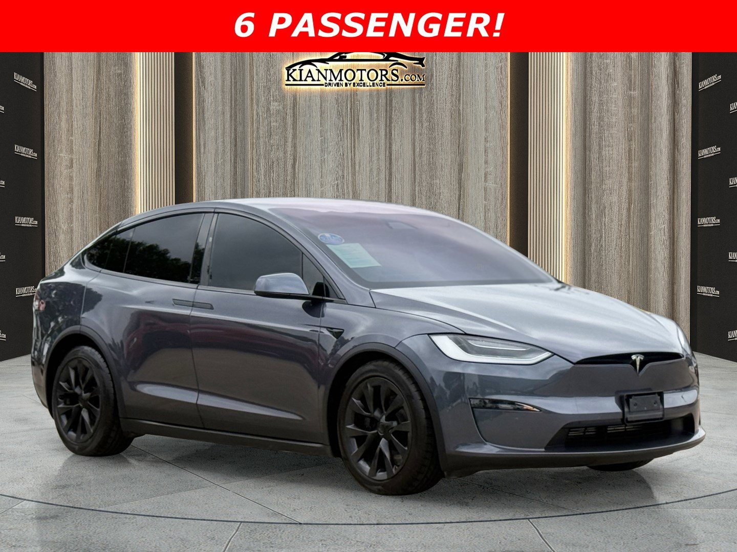 2022 Tesla Model X Long Range's photo