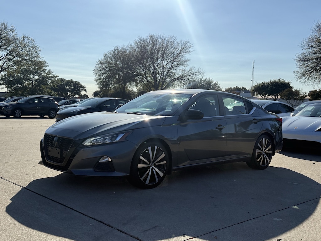 Used 2022 Nissan Altima 2.5 SR Sedan