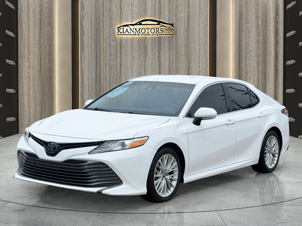 Used 2018 Toyota Camry XLE Sedan