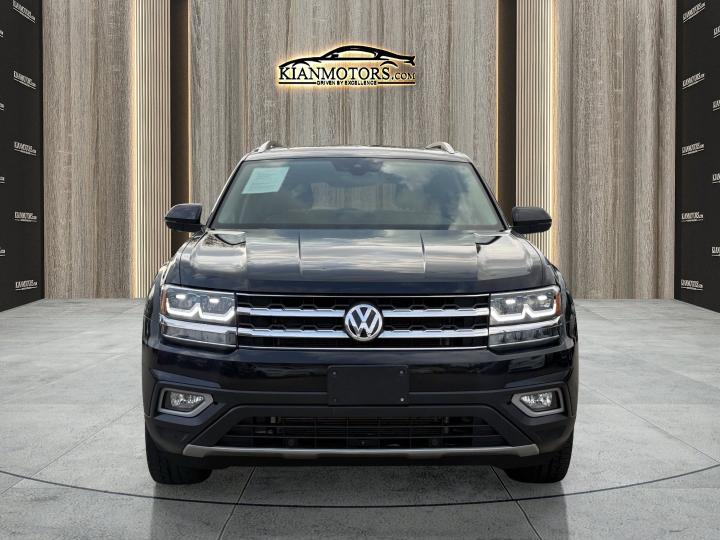 2018 Volkswagen Atlas V6 SEL Premium photo 2