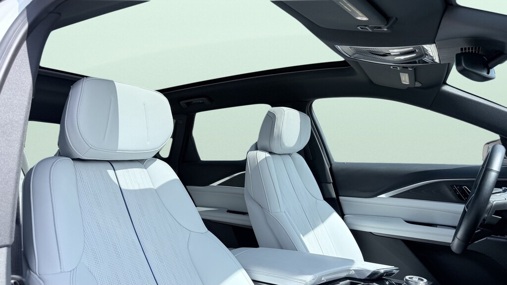 Used 2024 CADILLAC LYRIQ Luxury SUV