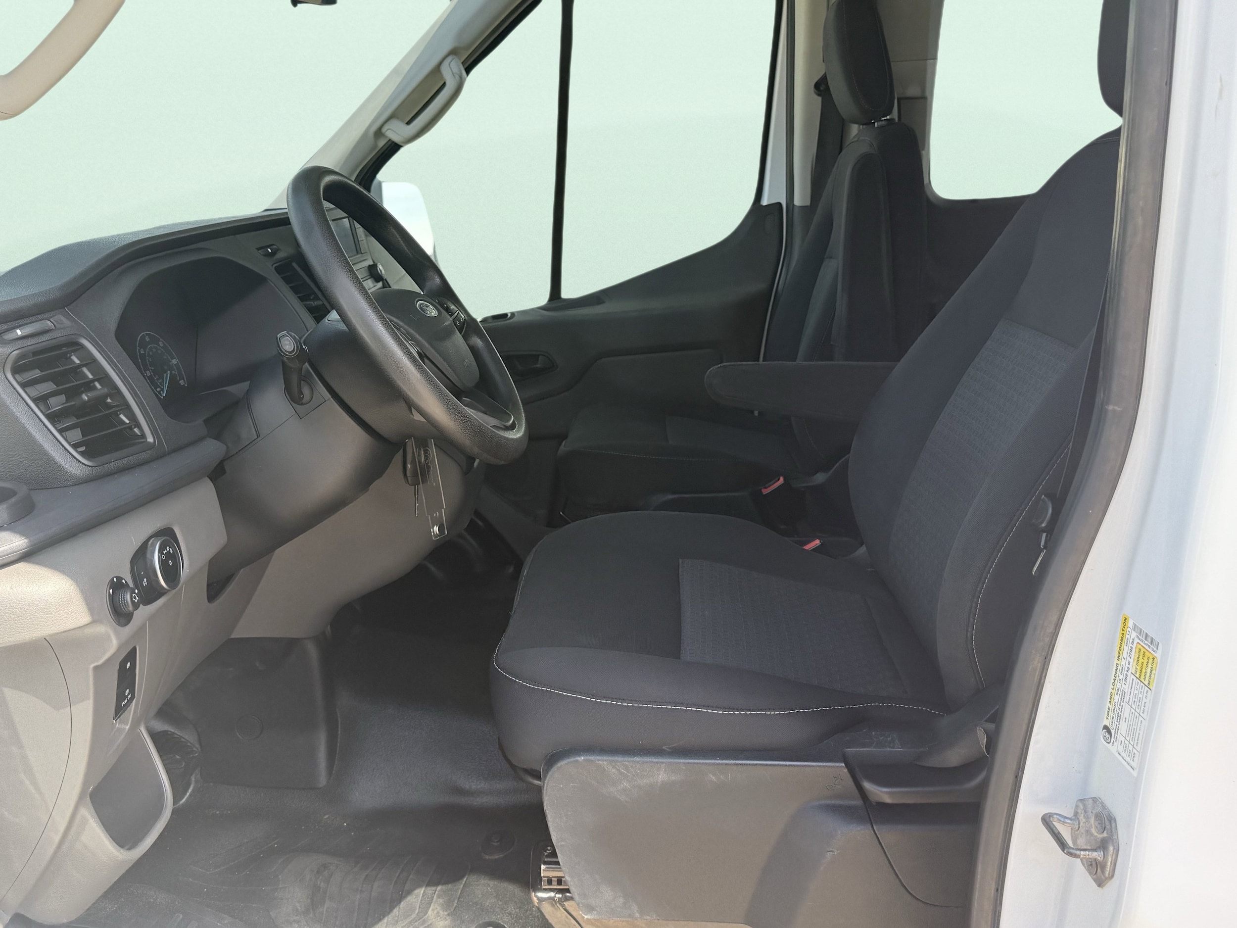 2023 Ford Transit Passenger Van XL - Photo 36