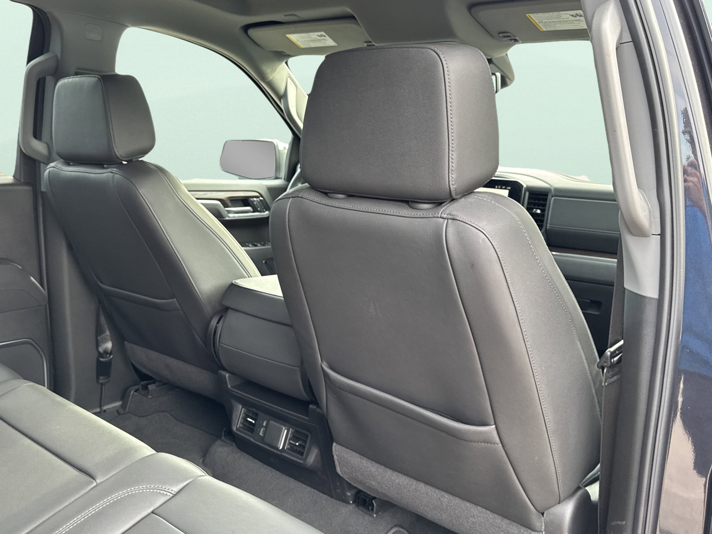 2025 GMC Sierra 1500 SLT - Photo 40
