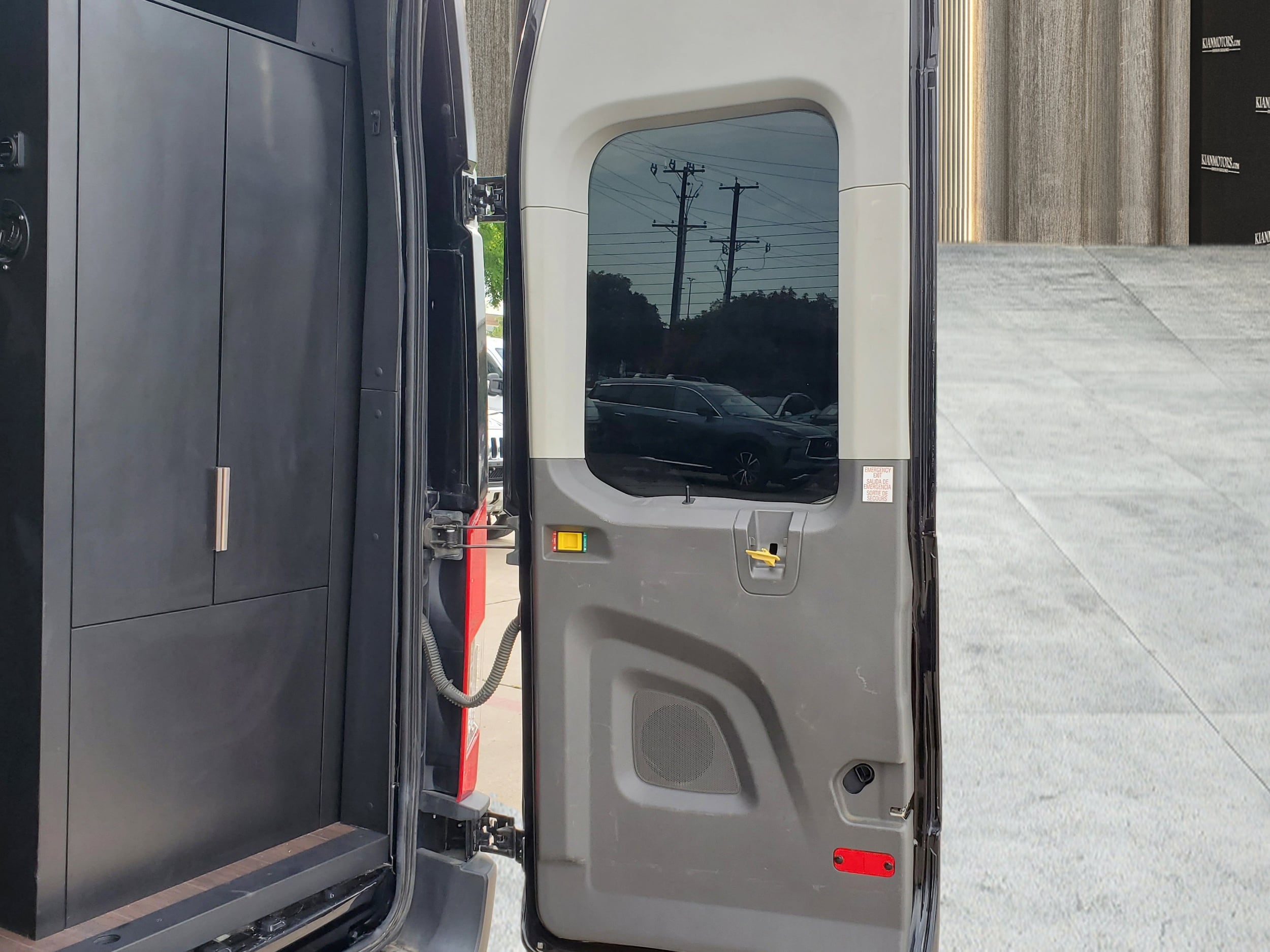2020 Ford Transit Passenger Van XLT - Photo 16