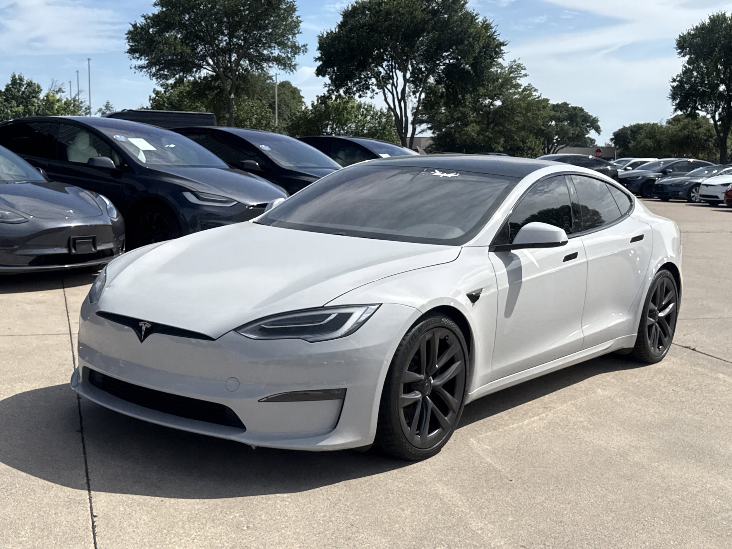 2021 Tesla Model S Long Range Plus's photo