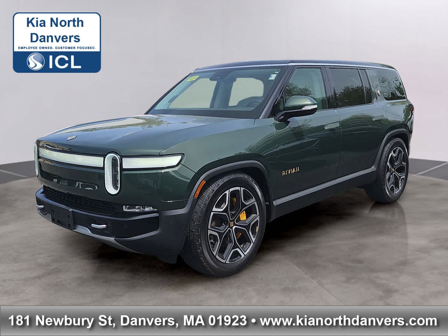 2023 Rivian R1S Adventure Quad-Motor Large Pack's photo