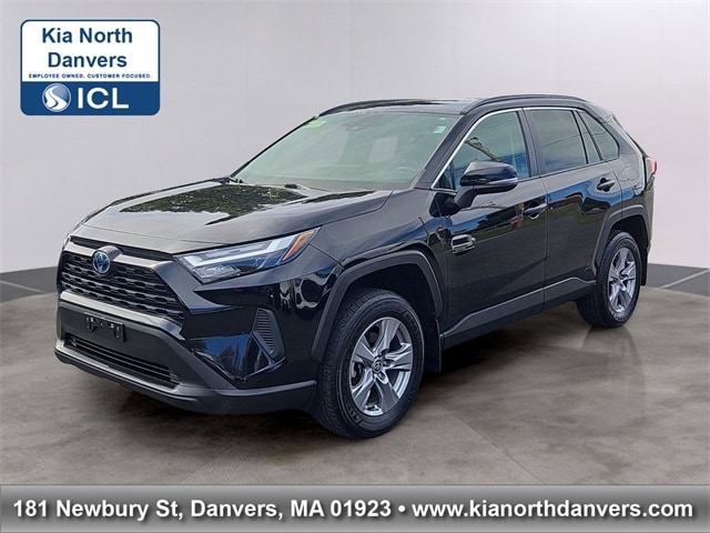 2022 Toyota RAV4 XLE's photo