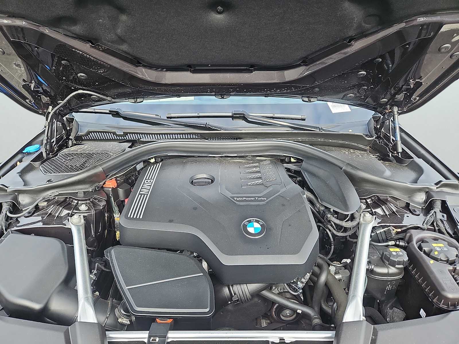 2022 BMW 5 Series 530i - Photo 37