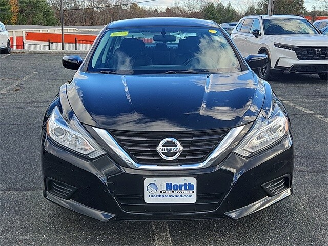 2017 Nissan Altima 2.5 S photo 2