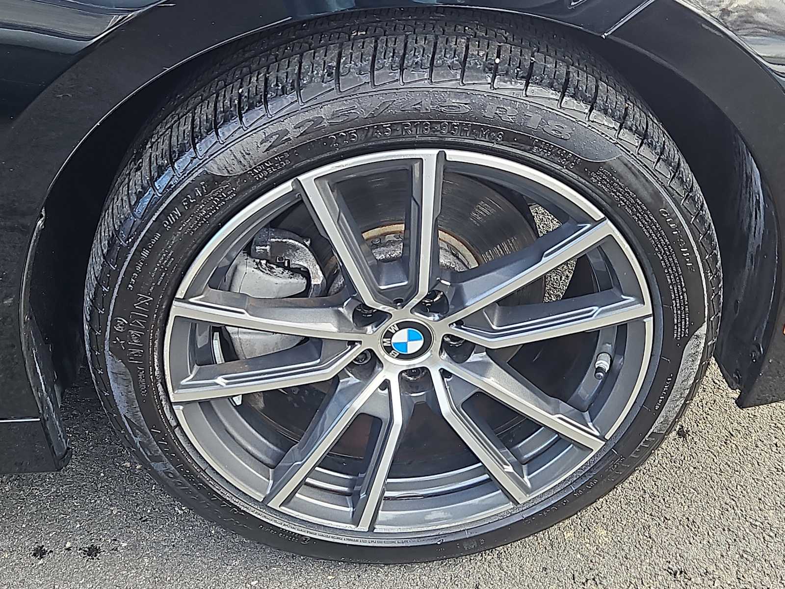 2022 BMW 3 Series 330i - Photo 10