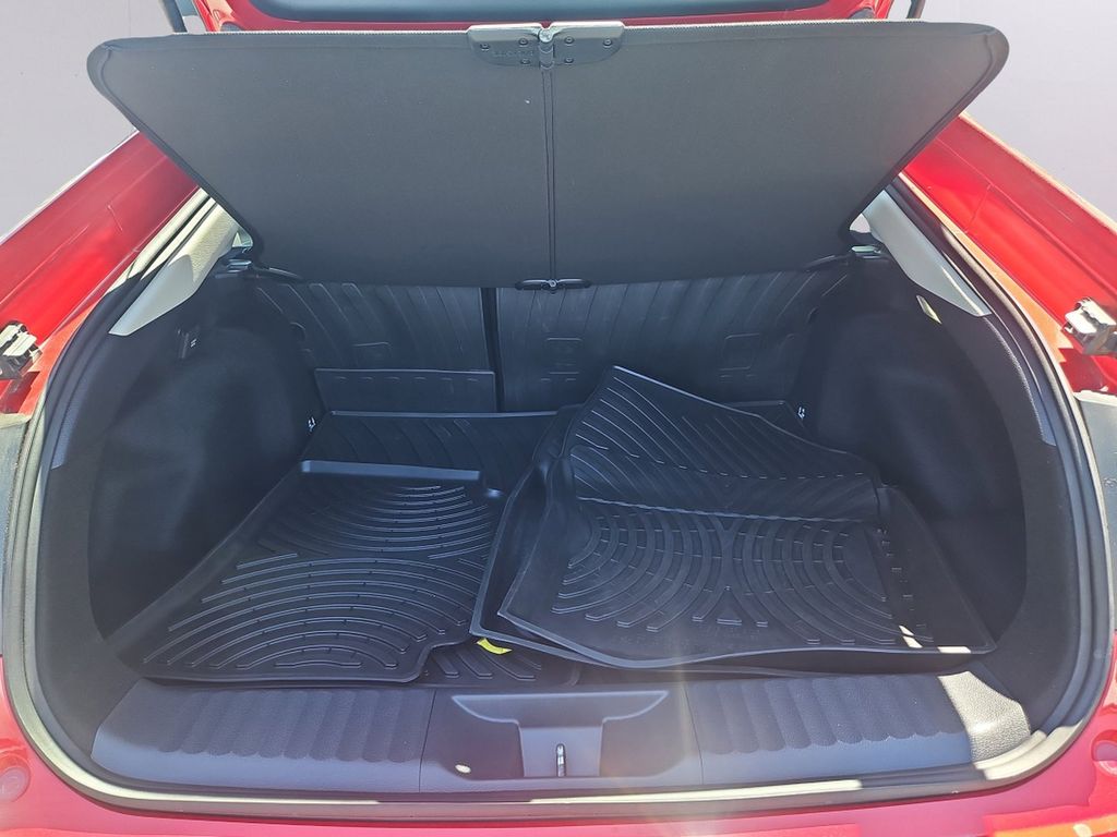 2024 Toyota Prius Prime XSE - Photo 32