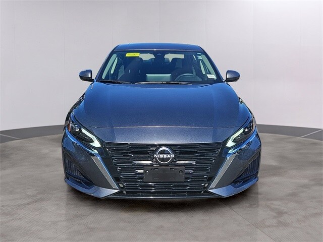 2024 Nissan Altima 2.5 SL photo 2