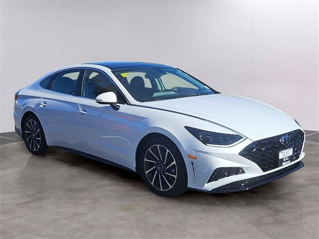 2020 Hyundai Sonata Limited photo 3