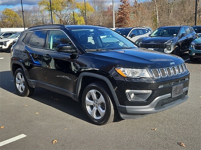 2018 Jeep Compass Latitude photo 3