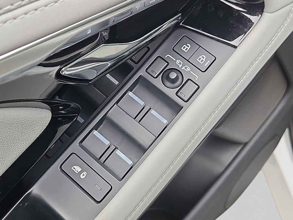 2023 Land Rover Range Rover Evoque SE - Photo 28