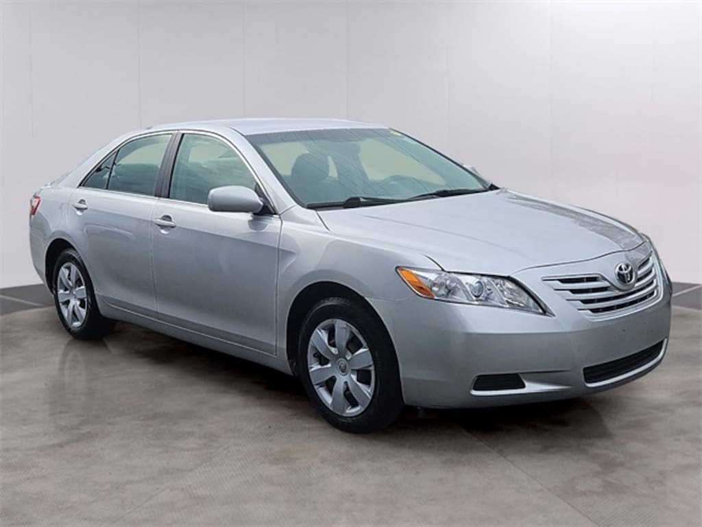 Used 2009 Toyota Camry LE Sedan