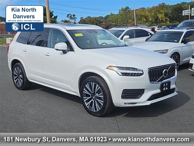 2020 Volvo XC90 T5 Momentum photo 3