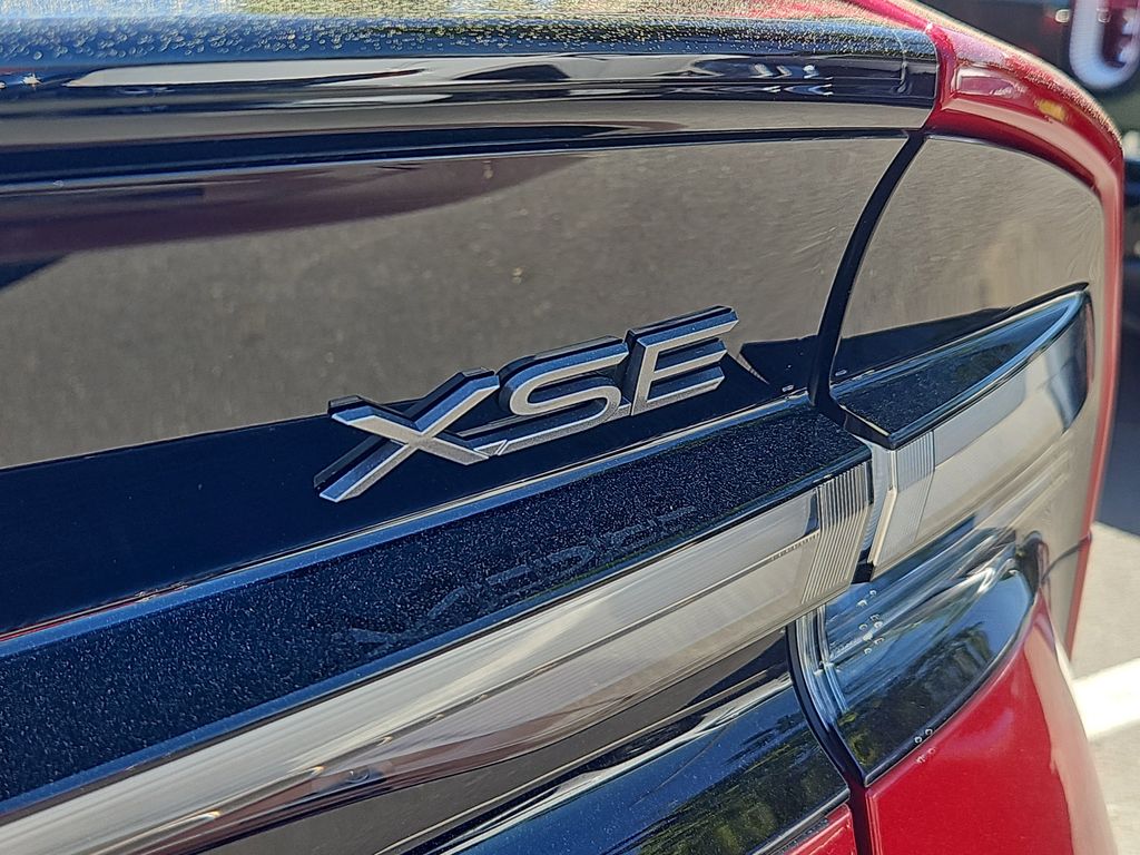 2024 Toyota Prius Prime XSE - Photo 12