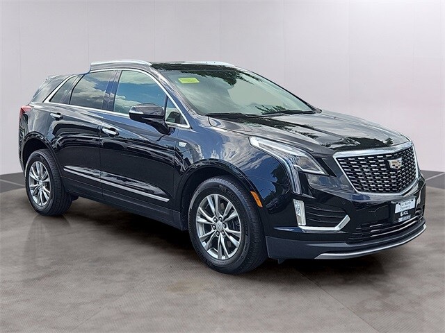 2021 Cadillac XT5 Premium Luxury photo 3