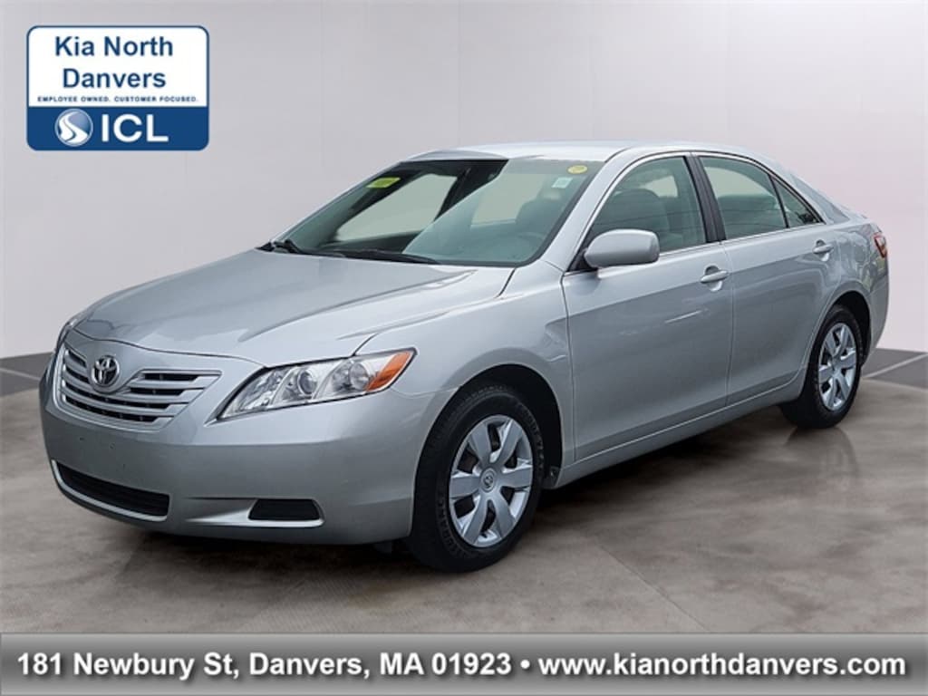 Used 2009 Toyota Camry LE Sedan