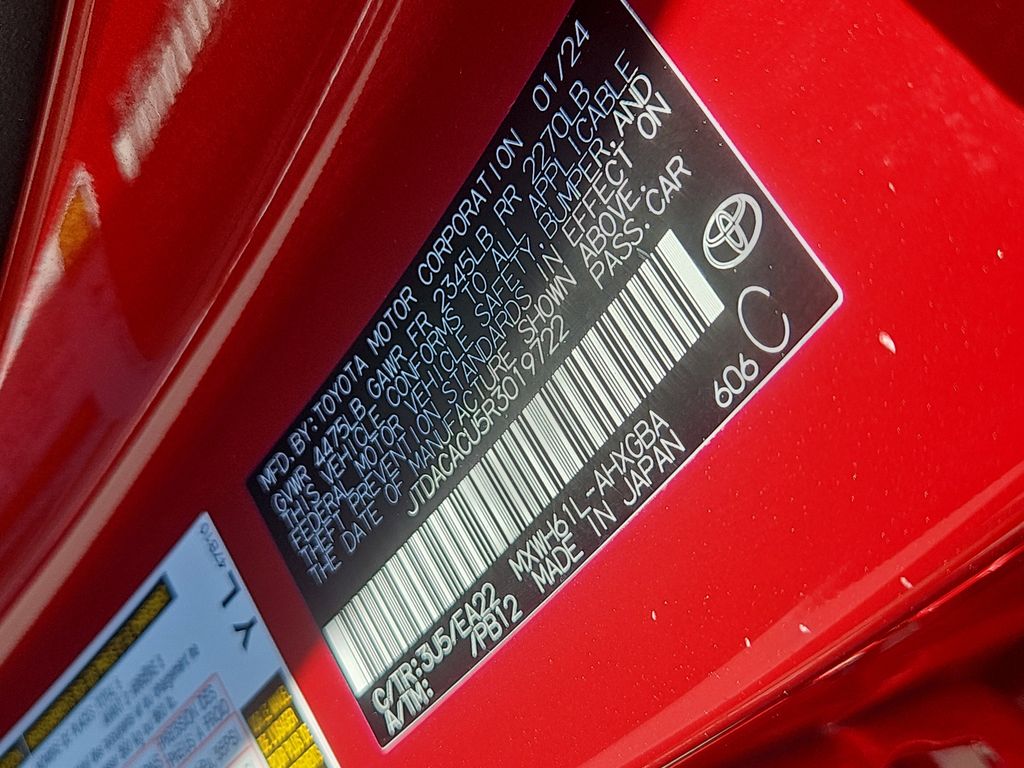 2024 Toyota Prius Prime XSE - Photo 14
