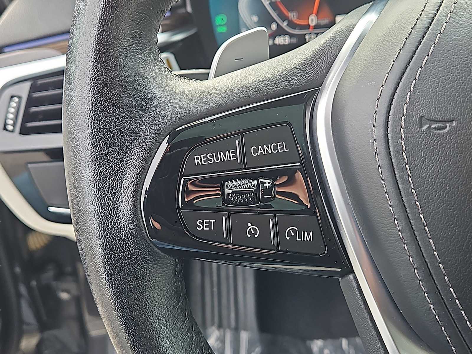 2022 BMW 5 Series 530i - Photo 28