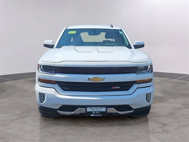 2018 Chevrolet Silverado 1500 LT photo 2