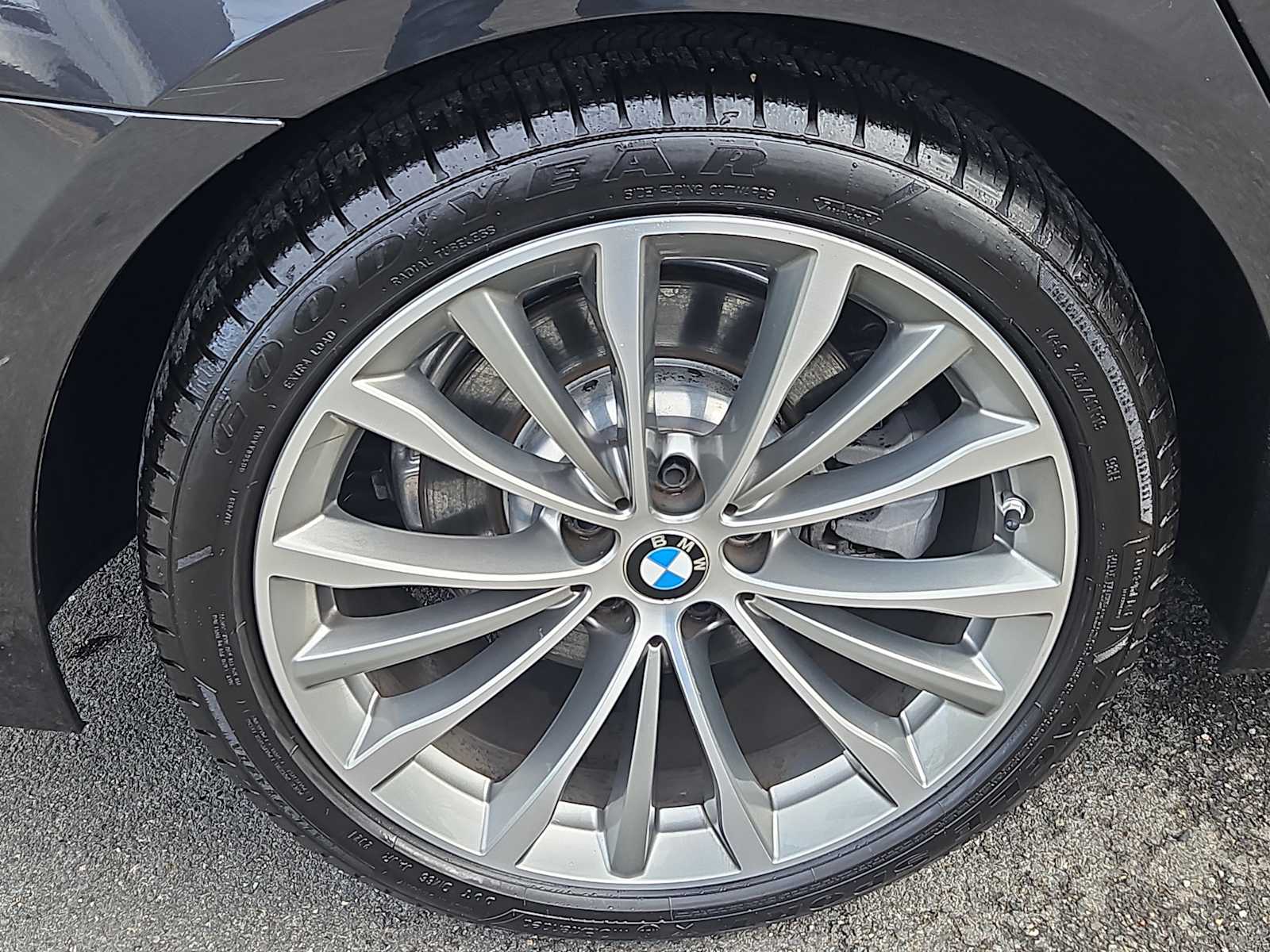 2022 BMW 5 Series 530i - Photo 8