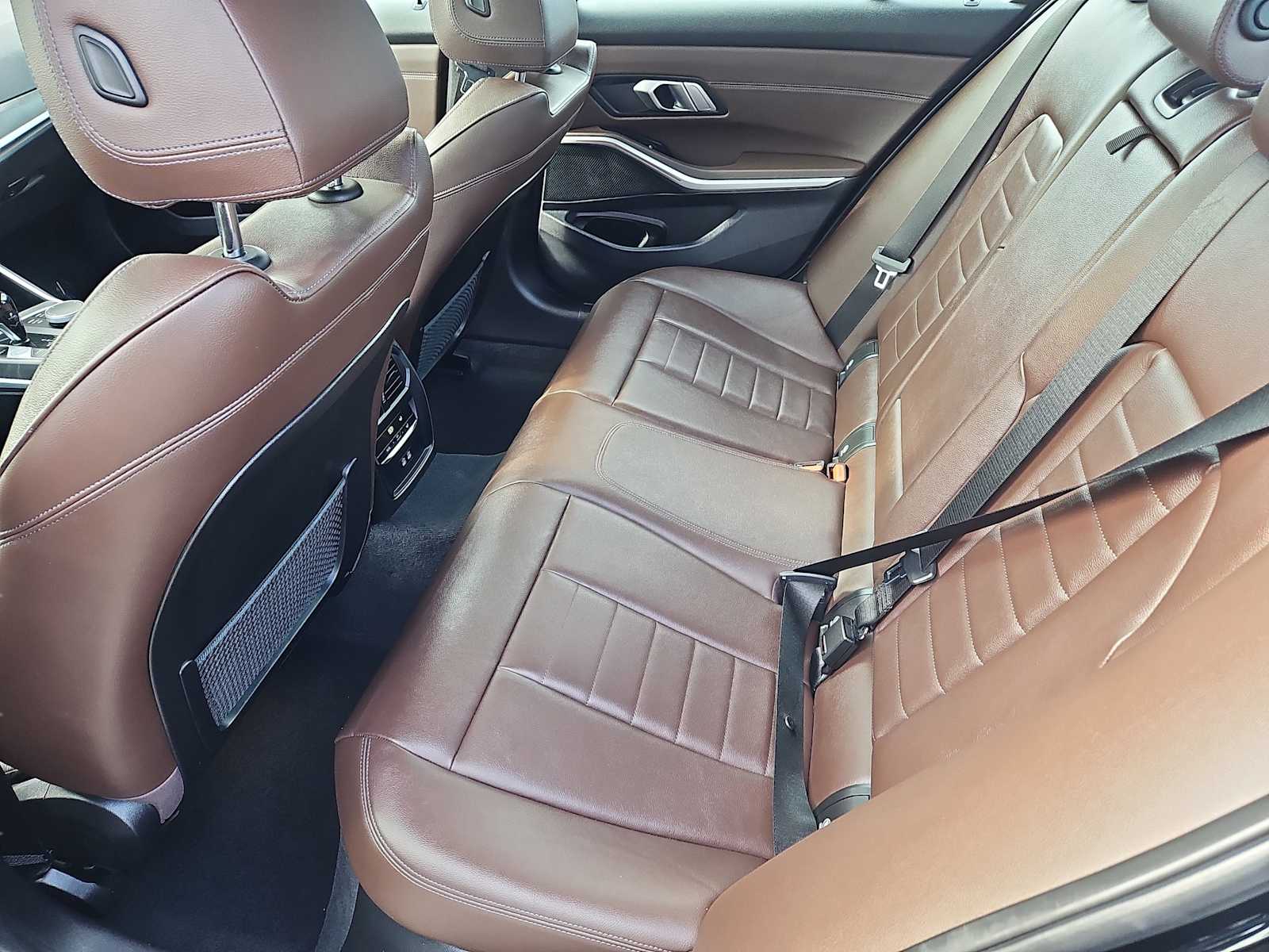 2022 BMW 3 Series 330i - Photo 34