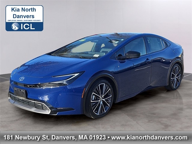 2023 Toyota Prius Limited's photo