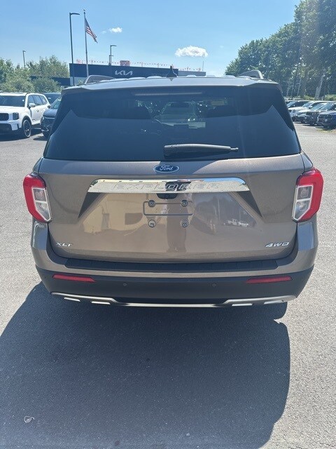 2021 Ford Explorer XLT photo 4
