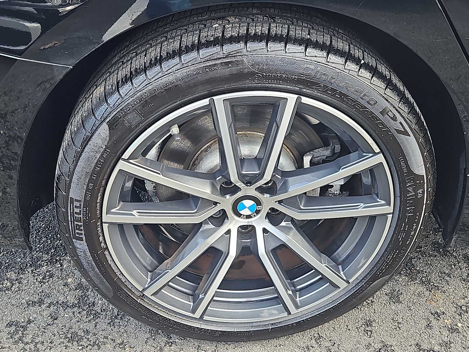 2022 BMW 3 Series 330i - Photo 9