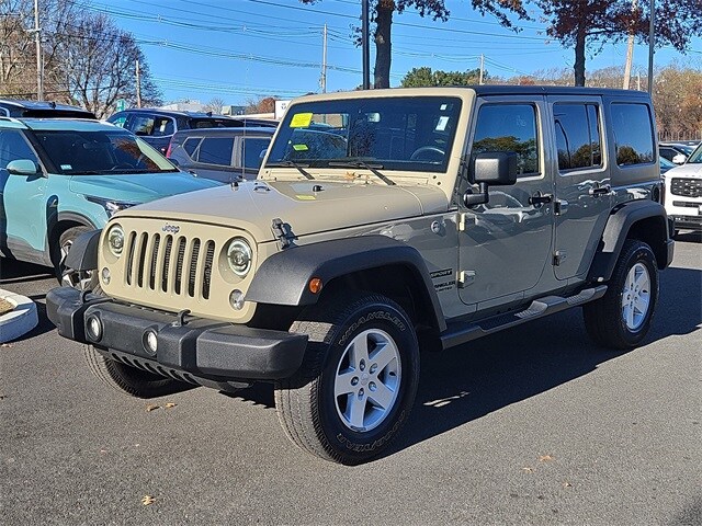 2017 Jeep Wrangler Unlimited Sport photo 3