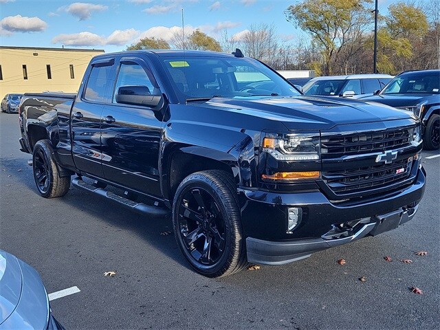 2018 Chevrolet Silverado 1500 LT photo 3